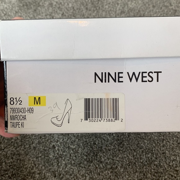 Nine West Nude Pumps - Picture 8 of 8